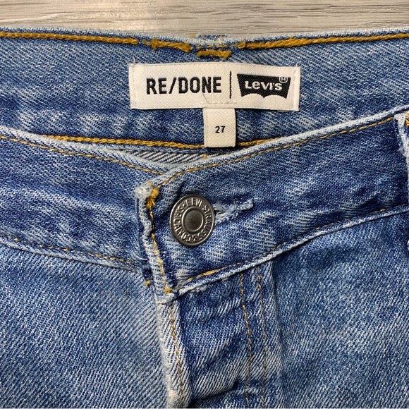 LEVI’S x RE/DONE Vintage High Rise Mom Jean (Size 27) - Picture 3 of 16